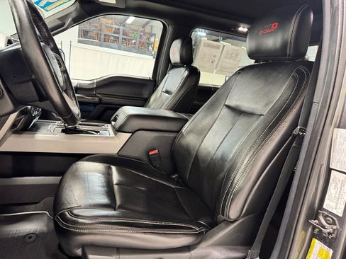 Used 2019 Ford F150 Lariat w/ Equipment Group 502A Luxury AWD/4WD image 18