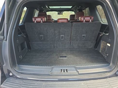 Used 2022 Ford Expedition Limited image 22