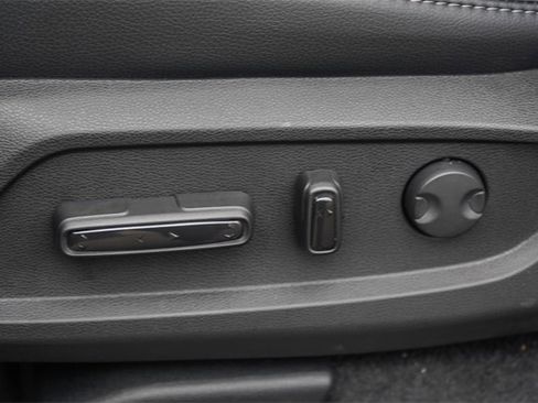 New 2025 Honda Pilot Touring image 28