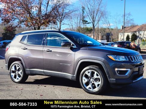 Used 2019 Jeep Compass Limited image 7