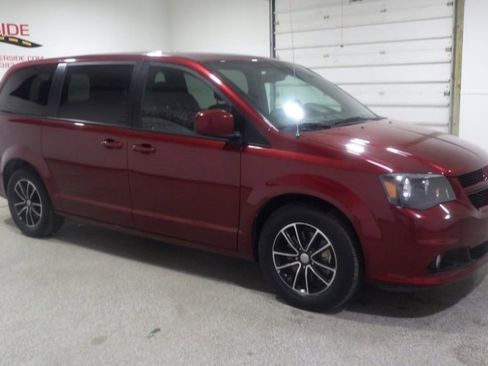 Used 2019 Dodge Grand Caravan GT FWD image 5