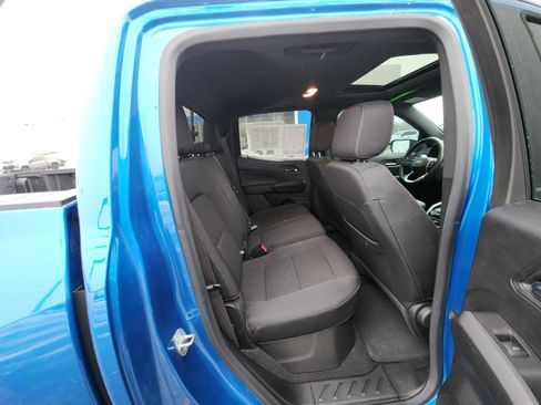 Used 2023 Chevrolet Colorado LT w/ LT Convenience Package II AWD/4WD image 16