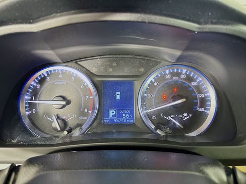 Used 2014 Toyota Highlander Plus image 16