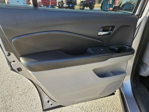 Used 2017 Honda Pilot EX image 23