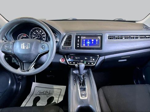 Used 2017 Honda HR-V EX image 16