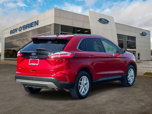 Certified 2024 Ford Edge SEL w/ Convenience Package AWD/4WD image 5