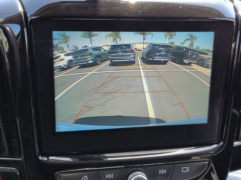 Used 2019 Chevrolet Traverse LT image 24