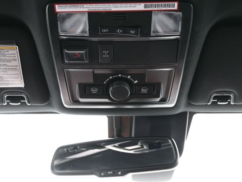 Used 2020 Toyota Tacoma TRD Off-Road image 27