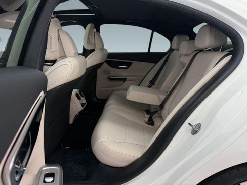 Used 2022 Mercedes-Benz C 300 Sedan image 12