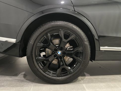 Used 2026 BMW X7 xDrive40i image 9