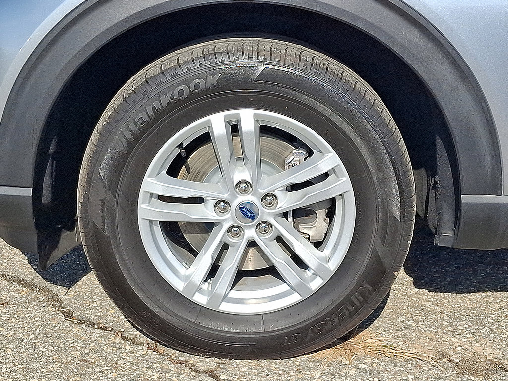 Used 2024 Ford Explorer XLT w/ Equipment Group 202A AWD/4WD image 68