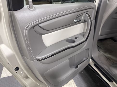 Used 2015 GMC Acadia SLT w/ Open Road Package image 15