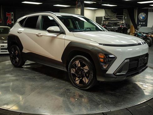 Used 2024 Hyundai Kona SEL image 5