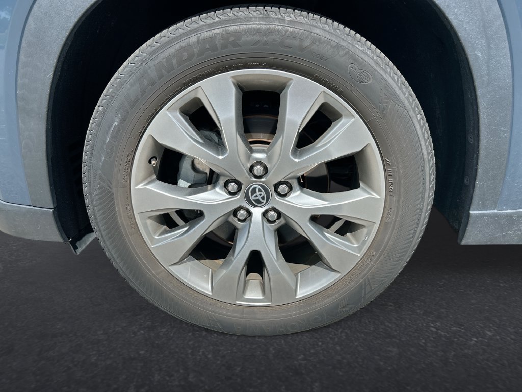 Certified 2024 Toyota Grand Highlander FWD image 10