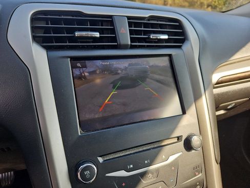 Used 2013 Ford Fusion SE image 20