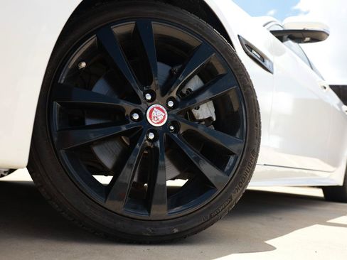 Used 2017 Jaguar XE R-Sport RWD image 31