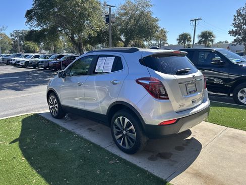 Used 2021 Buick Encore Preferred w/ Safety Package II image 5