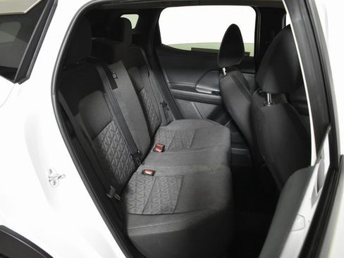 Certified 2025 Nissan Kicks SV image 27