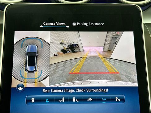 Used 2024 Mercedes-Benz GLC 300 4MATIC image 14