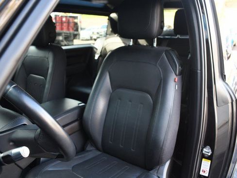 Used 2021 Land Rover Defender 90 X image 17