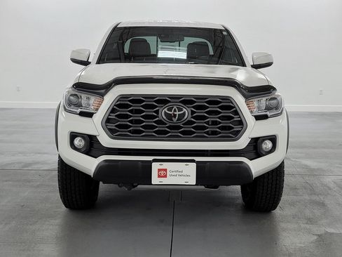 Certified 2023 Toyota Tacoma TRD Off-Road AWD/4WD image 3