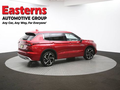 Used 2023 Mitsubishi Outlander SEL image 42