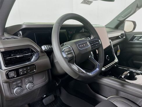 New 2026 GMC Yukon XL Elevation w/ LPO, Floor Liner Package AWD/4WD image 3