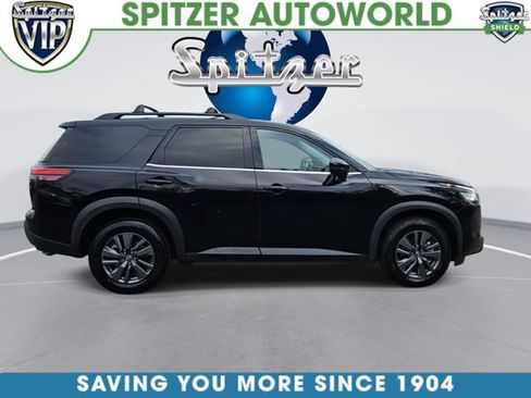 Used 2022 Nissan Pathfinder SV AWD/4WD image 9