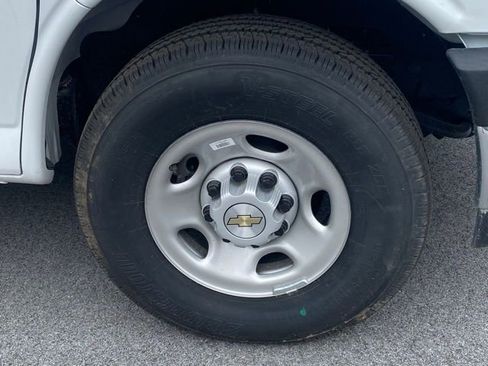 New 2025 Chevrolet Express 3500 w/ Power Convenience Package image 14