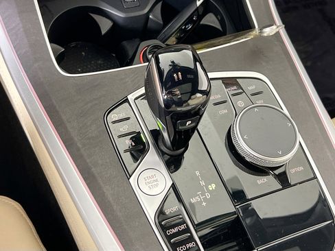 Used 2022 BMW X5 xDrive40i w/ Premium Package image 17