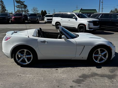 Used 2009 Saturn Sky Red Line RWD image 7