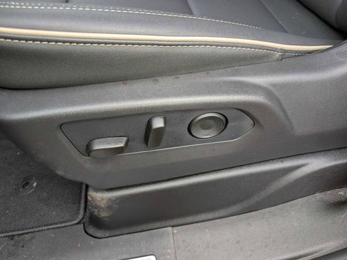 New 2026 GMC Yukon XL Elevation w/ Elevation Premium Package image 32