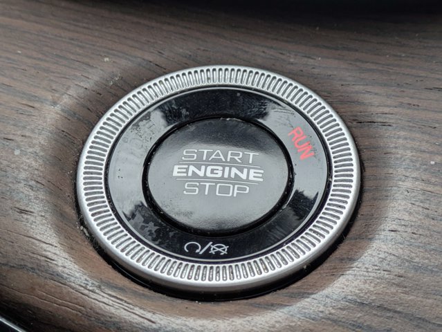Certified 2025 Jeep Grand Cherokee Summit AWD/4WD image 31