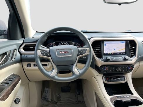 Used 2023 GMC Acadia Denali w/ Denali Ultimate Package AWD/4WD image 24