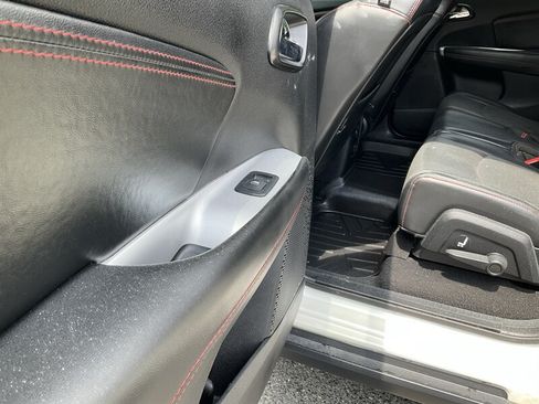 Used 2019 Dodge Journey GT AWD/4WD image 13