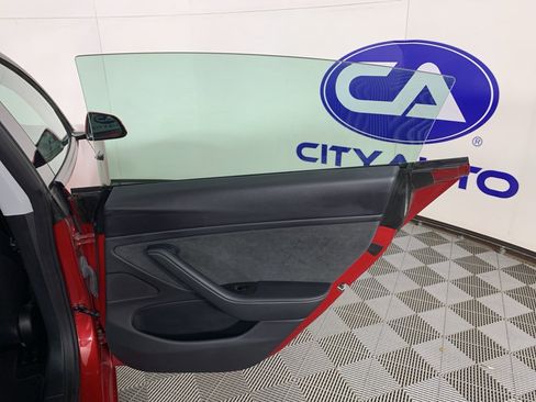 Used 2021 Tesla Model 3 Long Range image 36
