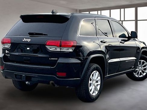 Used 2022 Jeep Grand Cherokee Laredo E image 3