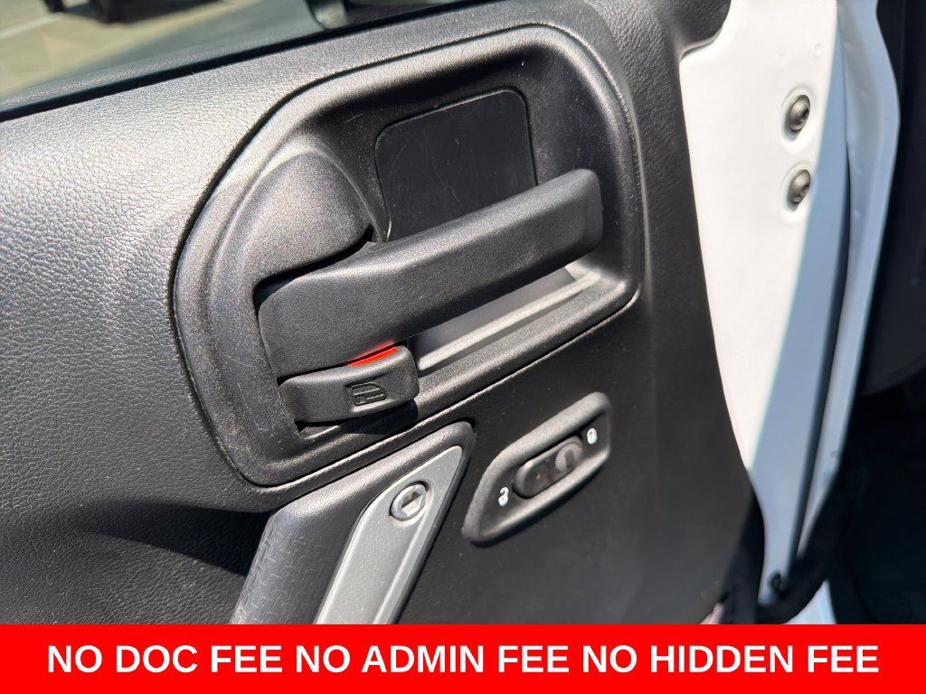 Used 2017 Jeep Wrangler Unlimited Rubicon AWD/4WD image 14