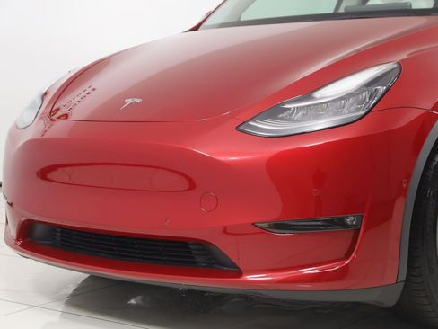 Used 2021 Tesla Model Y Long Range AWD/4WD image 49