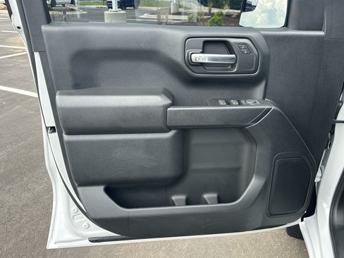 Used 2025 Chevrolet Silverado 1500 Custom RWD image 11