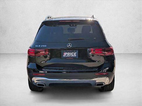 New 2026 Mercedes-Benz GLB 250 image 6
