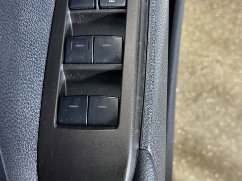 Used 2025 Toyota Camry SE FWD image 18