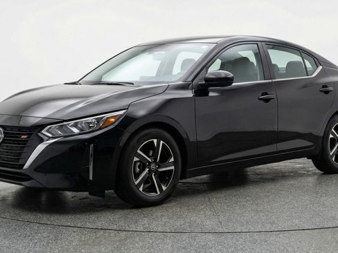 Used 2025 Nissan Sentra SV FWD image 3