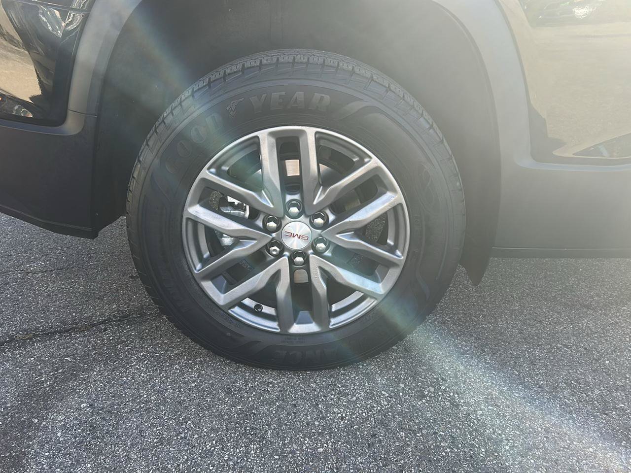Used 2018 GMC Acadia SLT AWD/4WD image 34