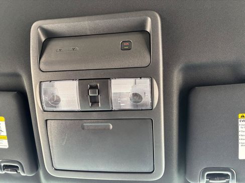 Used 2026 Nissan Frontier PRO-4X AWD/4WD image 10