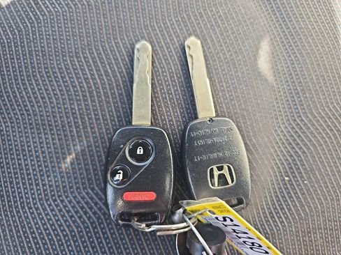 Used 2010 Honda Fit Sport image 17