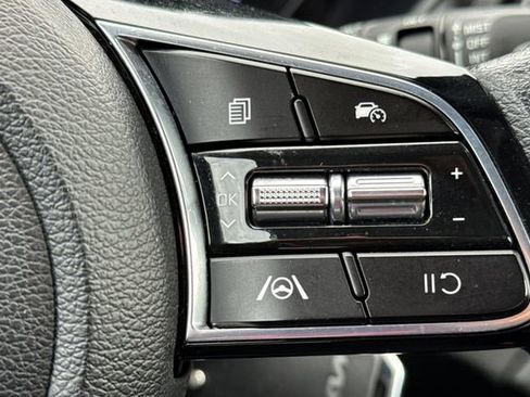 Used 2023 Kia Forte LXS w/ LXS Technology Package FWD image 37