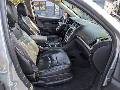 Used 2015 GMC Acadia SLT AWD/4WD image 10