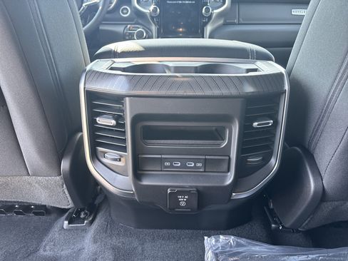 New 2026 RAM 1500 Big Horn AWD/4WD image 17