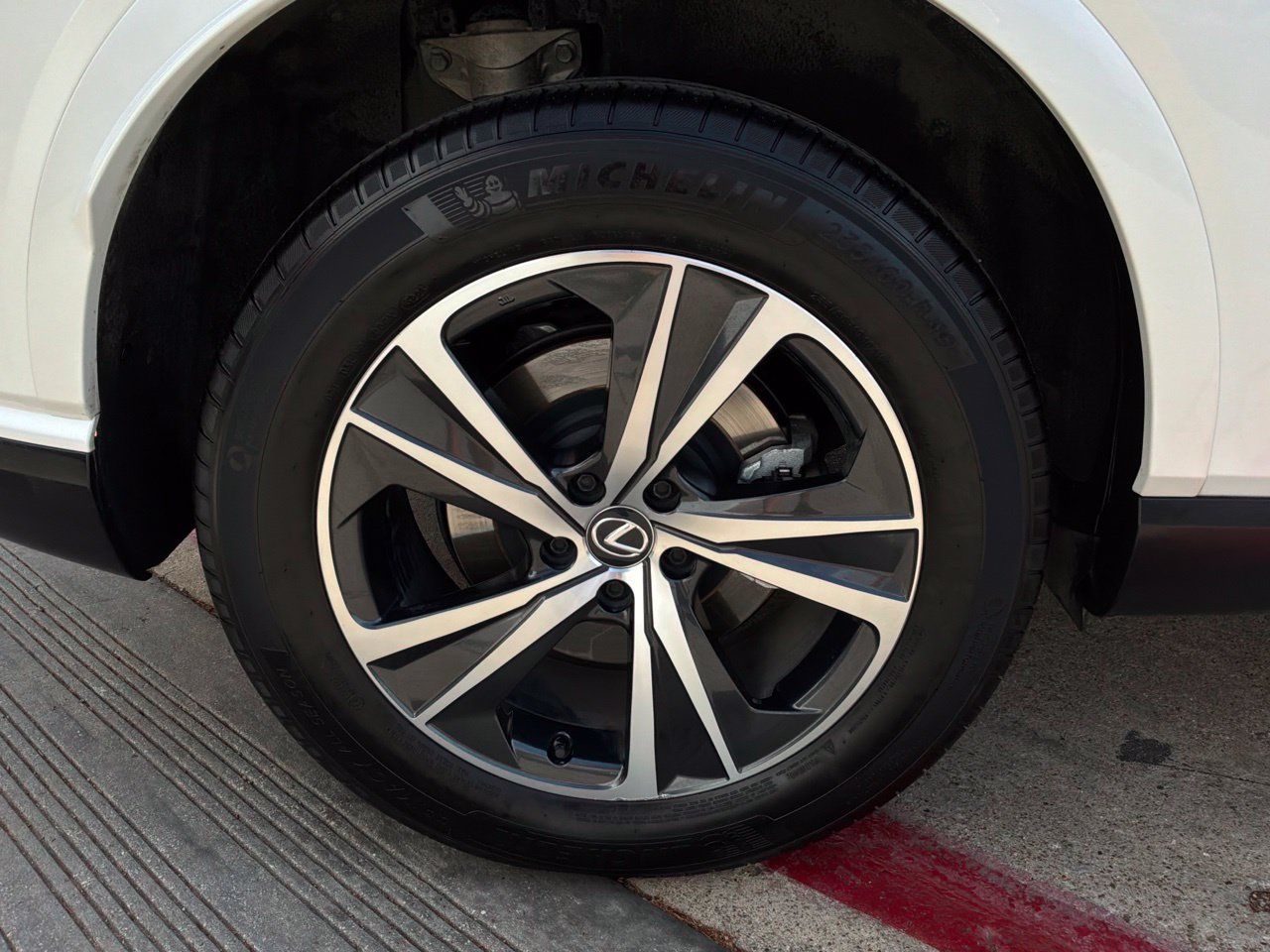 Used 2023 Lexus RX 350 Premium w/ Cold Area Package FWD image 9